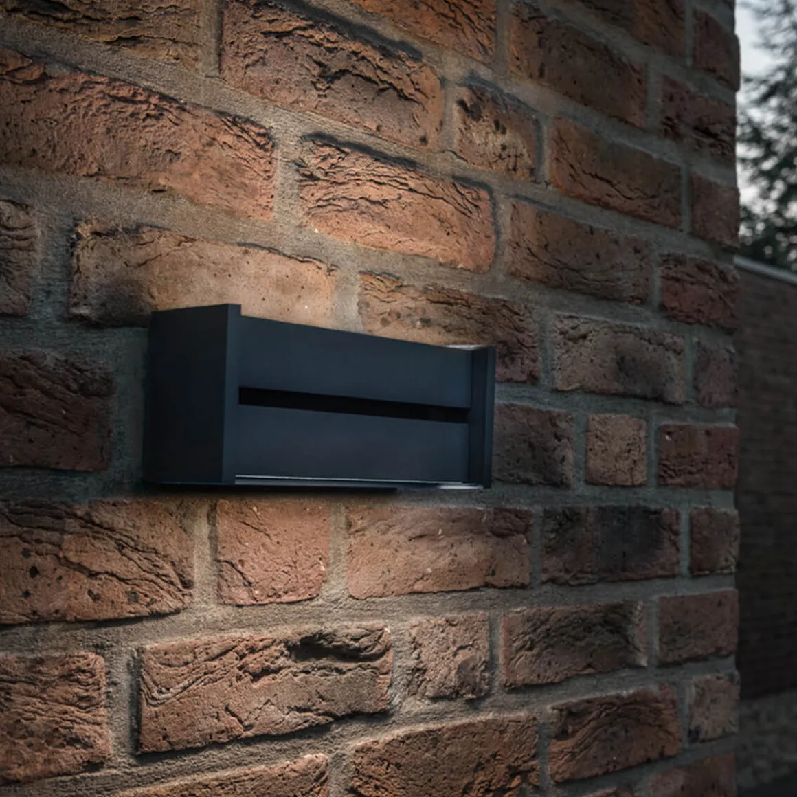 IP44.DE Slat LED Wand- / Deckenleuchte