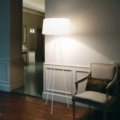 Kdln Tripod Stehleuchte