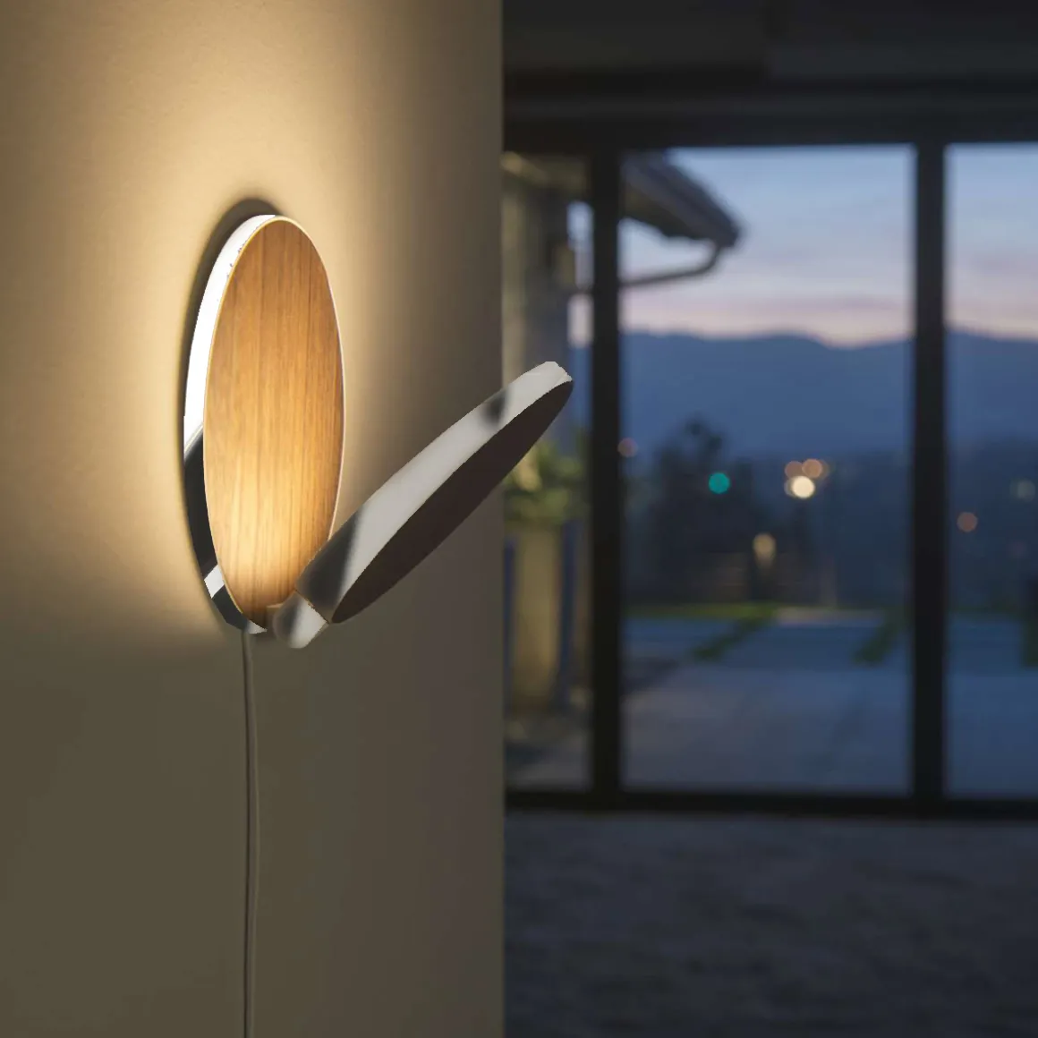 koncept Gravy Plug-In LED Wandleuchte, Chrom