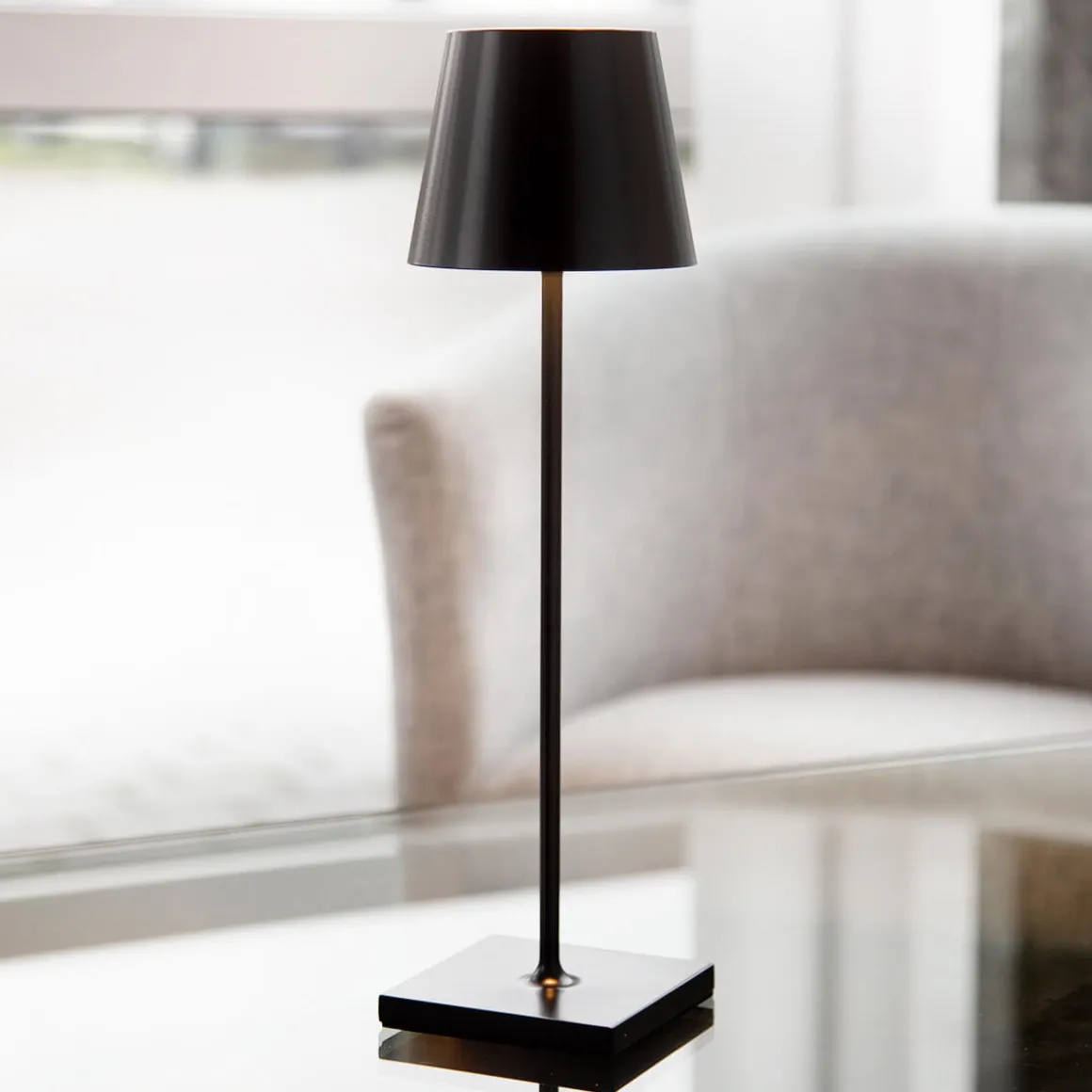 LCD Außenleuchten 2er Set Outdoor LED Akku-Tischleuchte