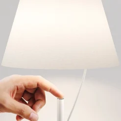 Lodes Hover LED Tischleuchte