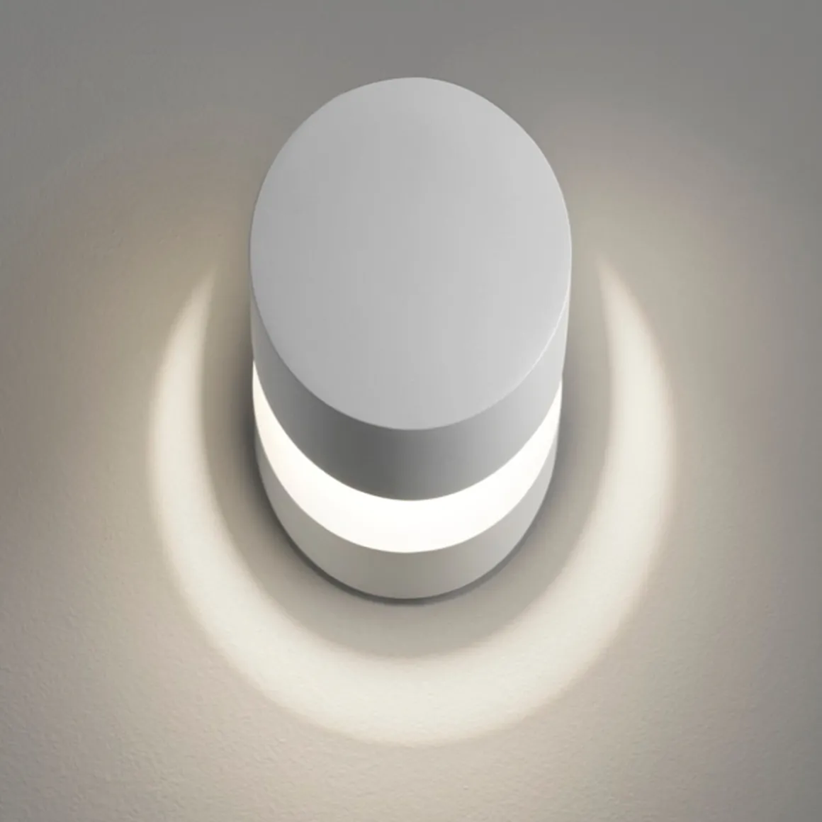 Lodes Pin-Up LED Wand- / Deckenleuchte