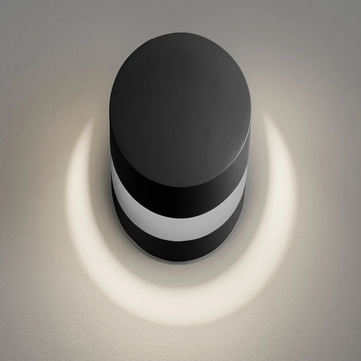 Lodes Pin-Up LED Wand- / Deckenleuchte