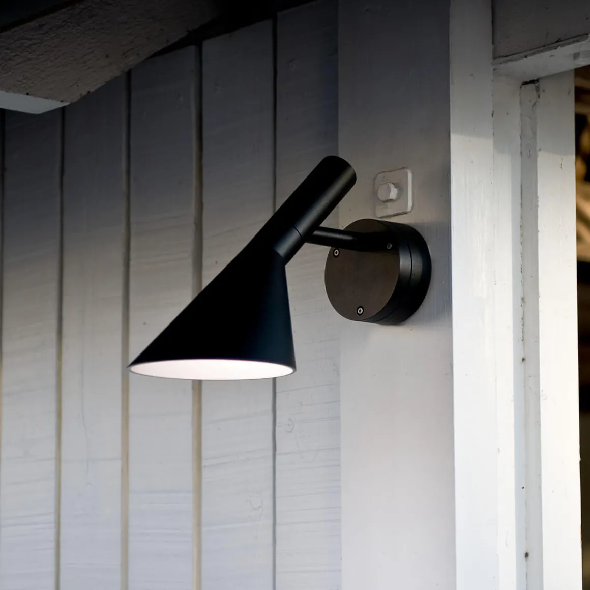 Louis Poulsen AJ 50 LED Wandleuchte