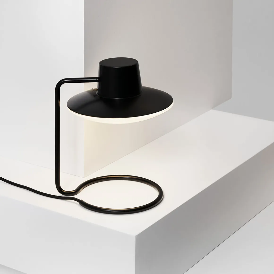 Louis Poulsen AJ Oxford Mini Tischleuchte