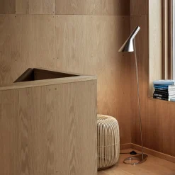 Louis Poulsen AJ Stehleuchte