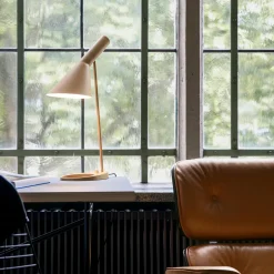 Louis Poulsen AJ Tischleuchte