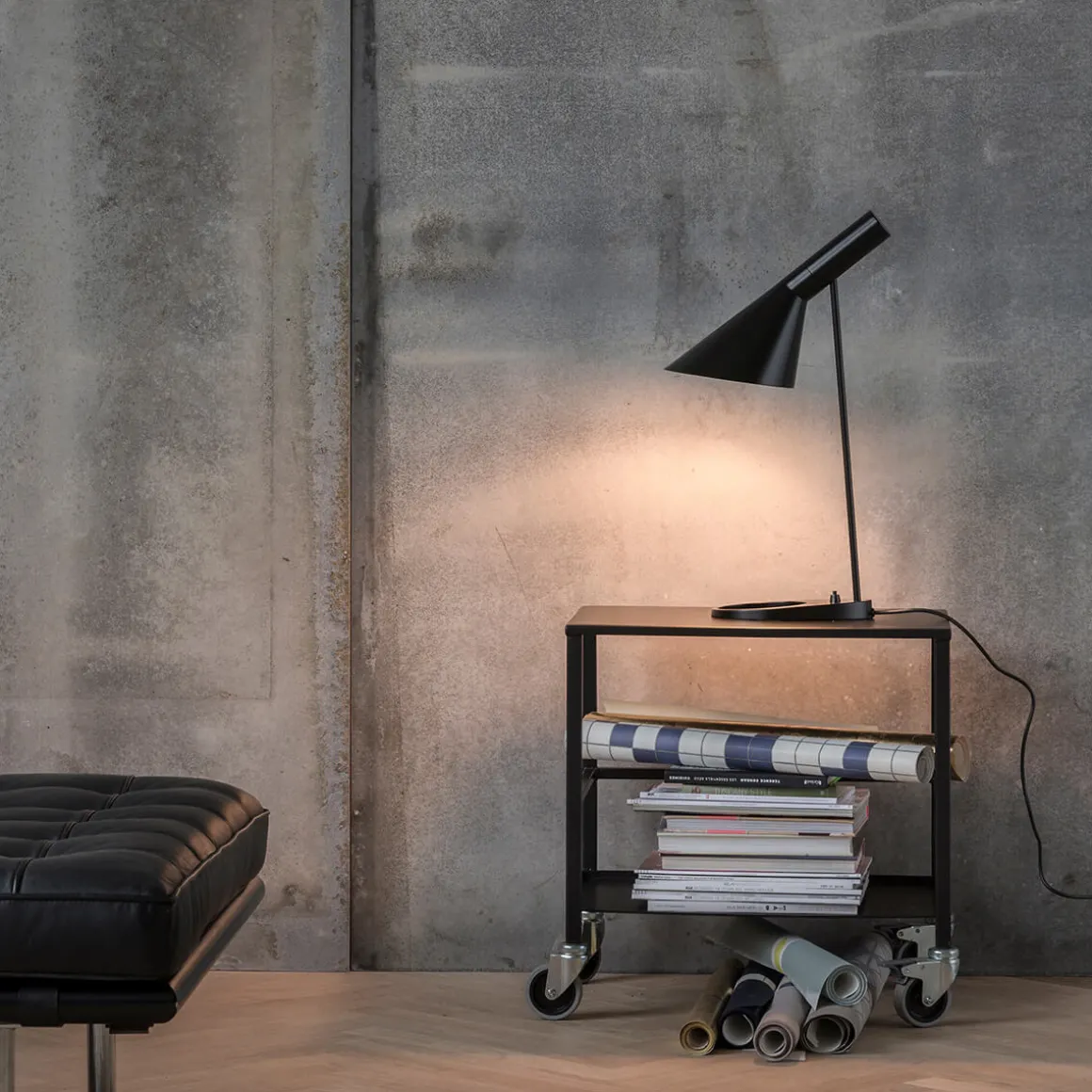 Louis Poulsen AJ Tischleuchte