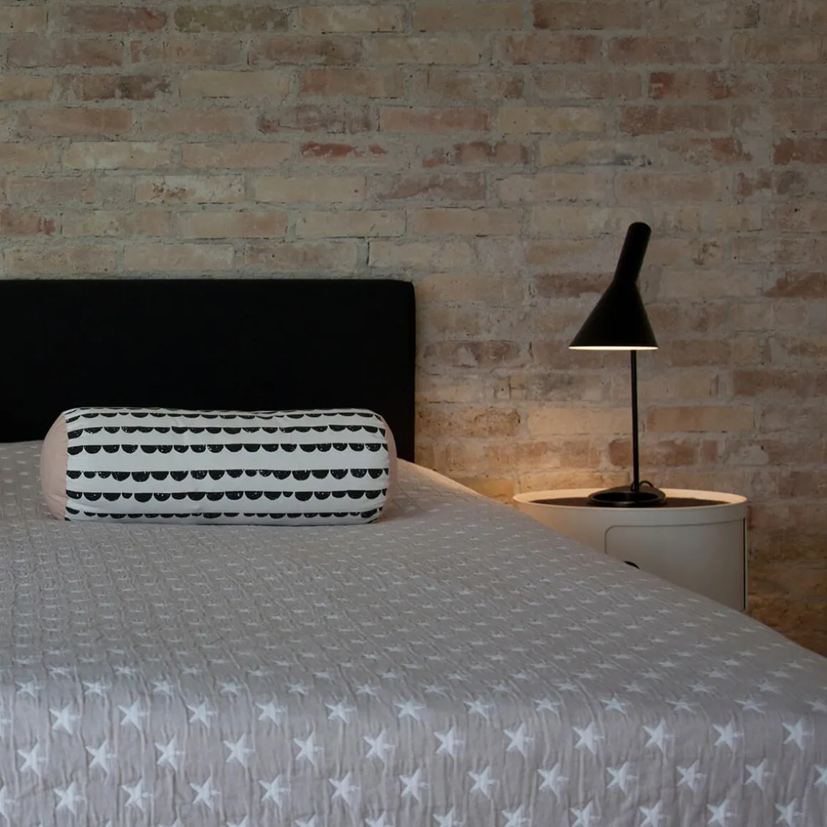 Louis Poulsen AJ Tischleuchte