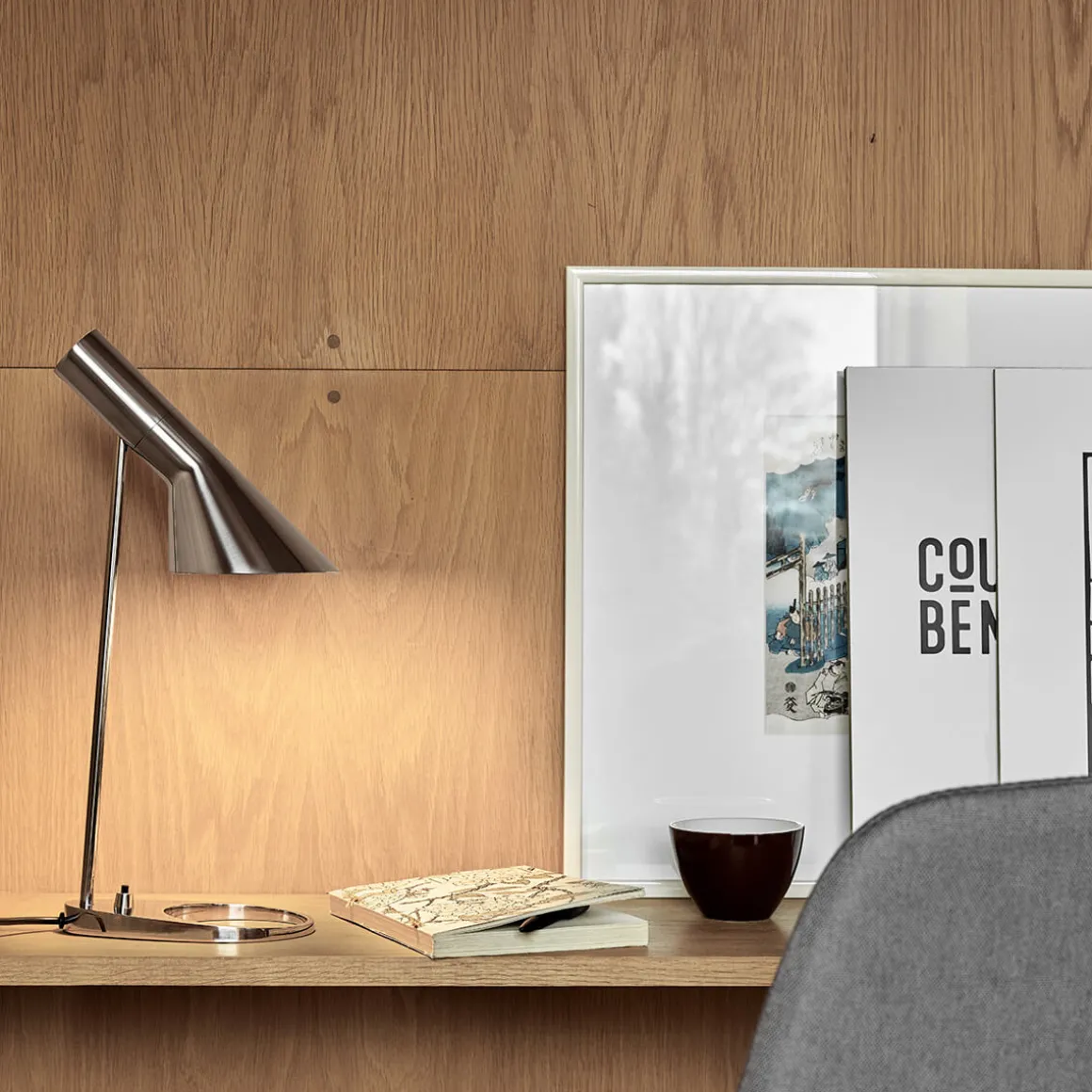 Louis Poulsen AJ Tischleuchte