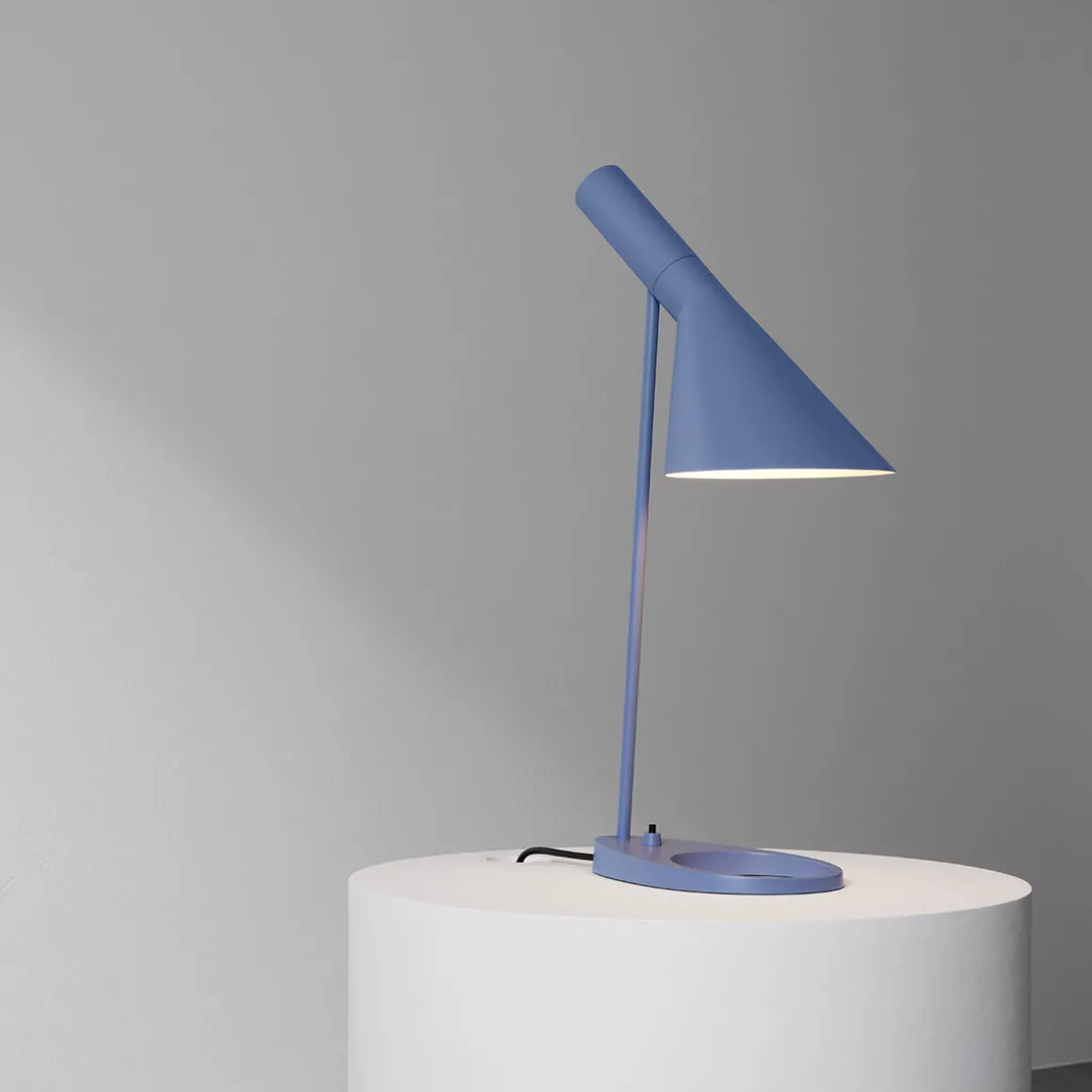 Louis Poulsen AJ Tischleuchte