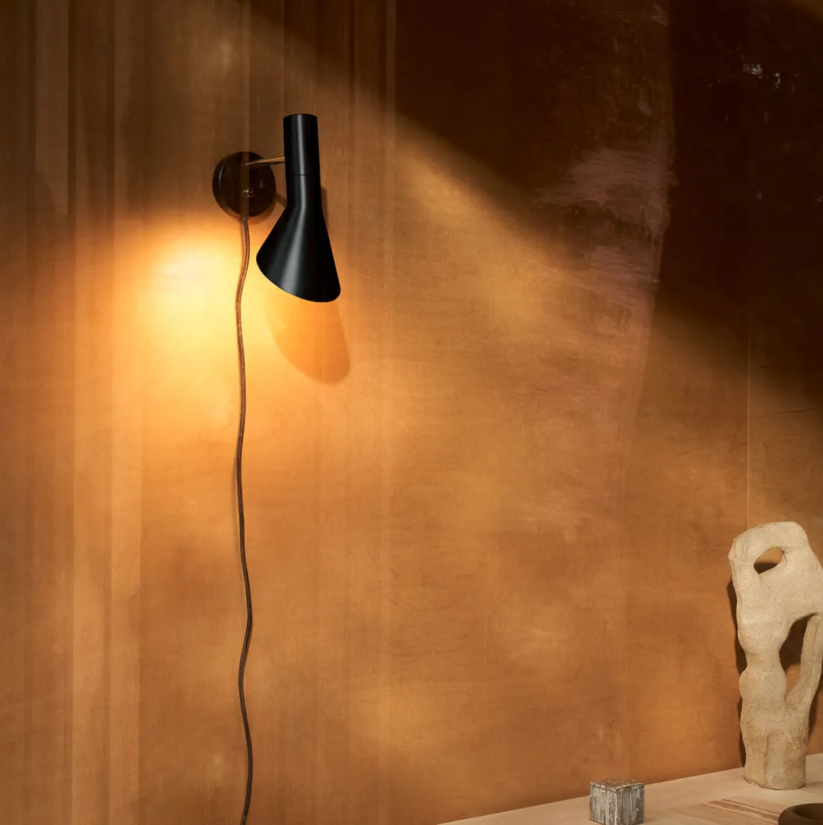 Louis Poulsen AJ Wandleuchte