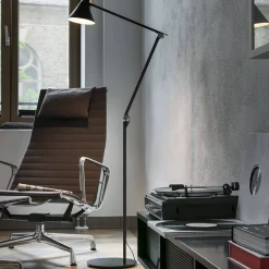 Louis Poulsen NJP LED Stehleuchte