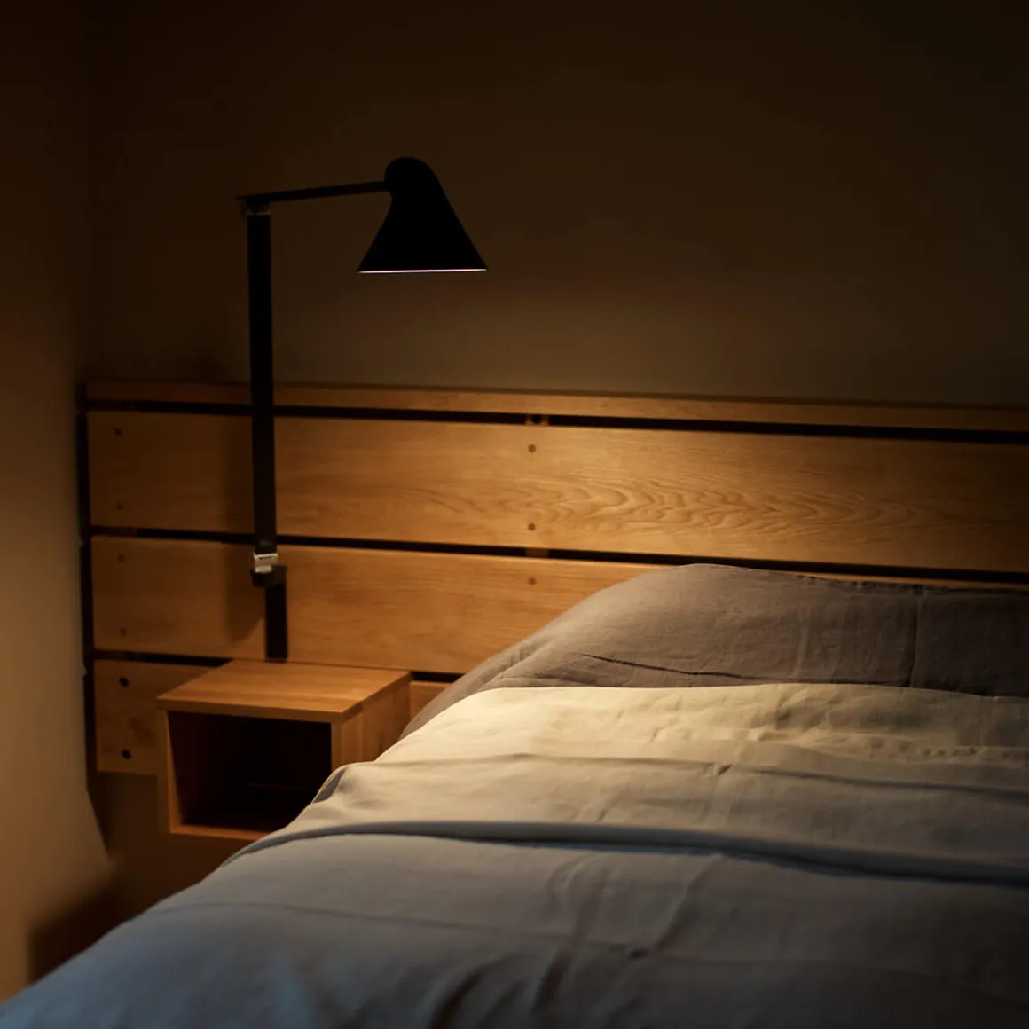 Louis Poulsen NJP LED Wandleuchte long