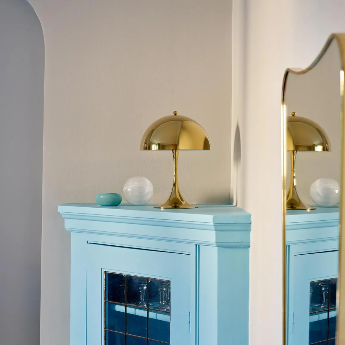 Louis Poulsen Panthella 250 LED Tischleuchte