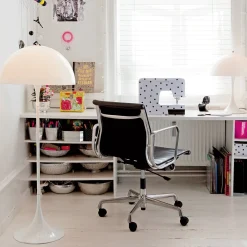 Louis Poulsen Panthella Stehleuchte