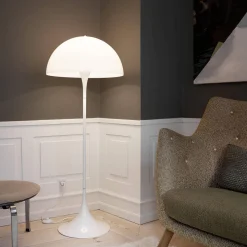 Louis Poulsen Panthella Stehleuchte