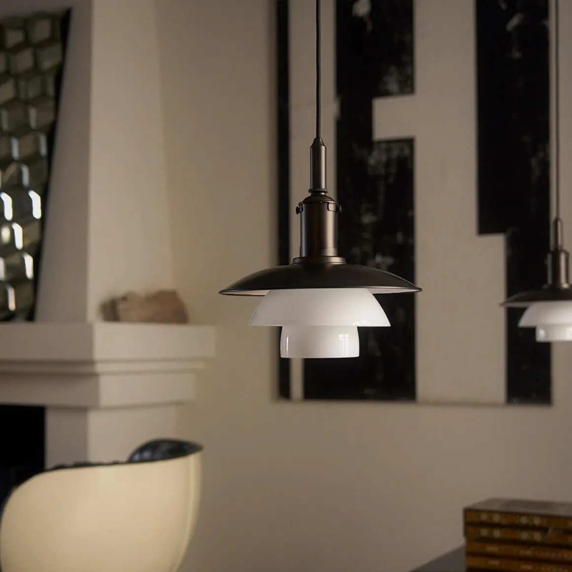 Louis Poulsen PH 3/3 Aged Brass Opal Pendelleuchte