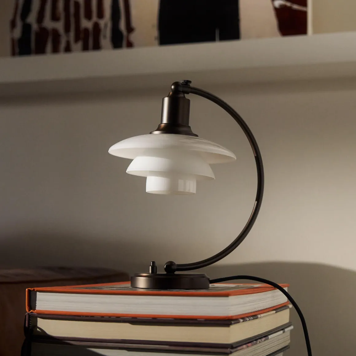 Louis Poulsen PH 2/2 Luna Aged Brass Opal Tischleuchte