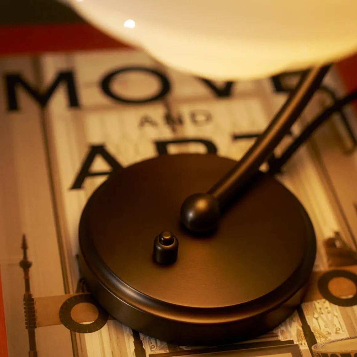 Louis Poulsen PH 2/2 Luna Aged Brass Opal Tischleuchte