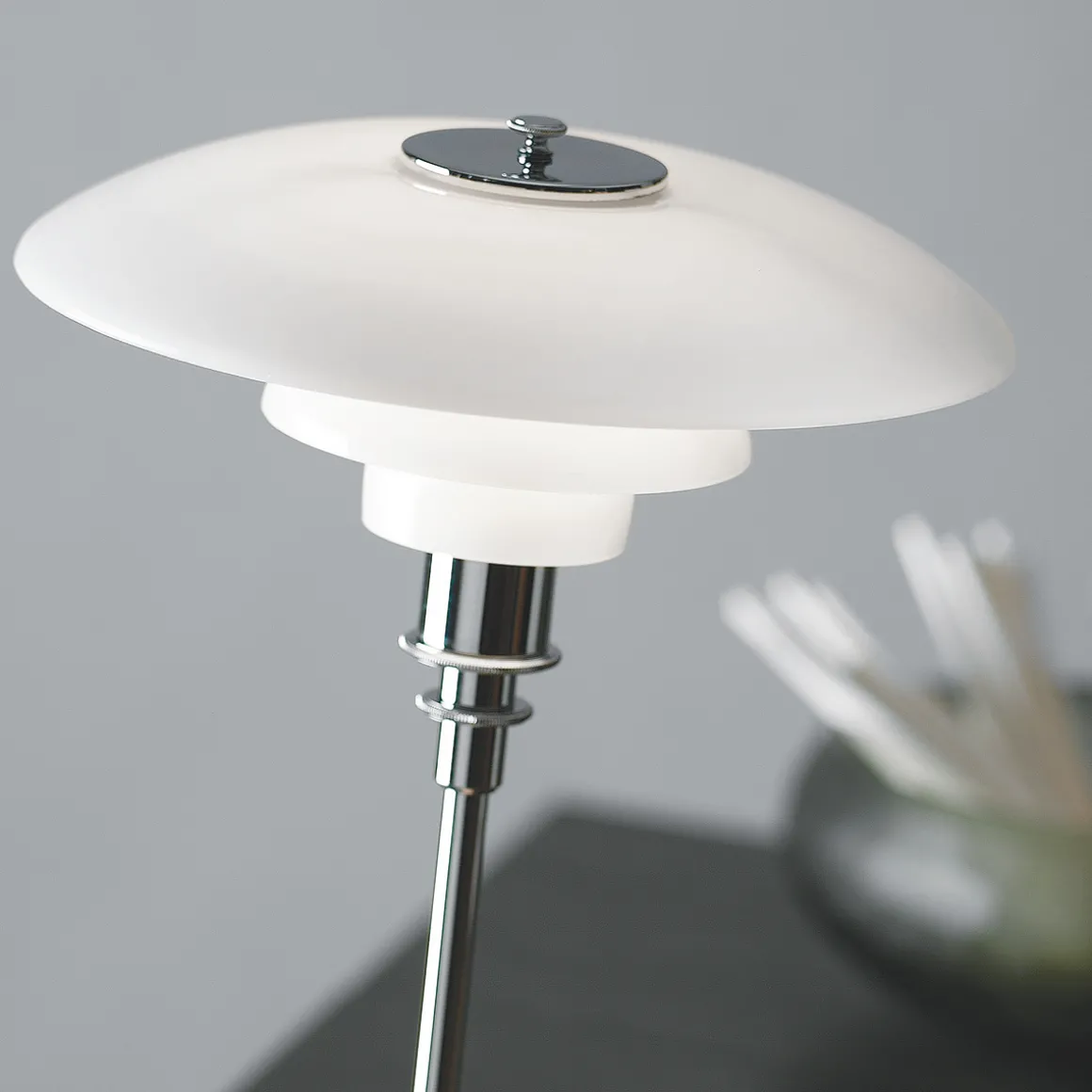 Louis Poulsen PH 3½-2½ Stehleuchte