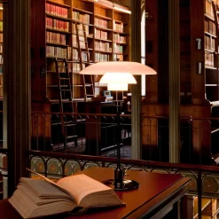 Louis Poulsen PH 3/2 Tischleuchte