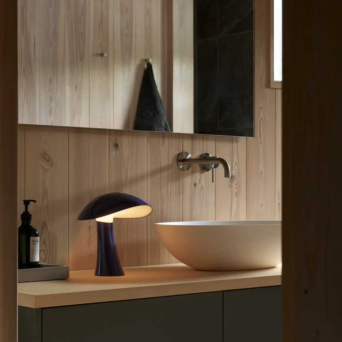 Louis Poulsen Rumee 220 Portable LED Akkuleuchte