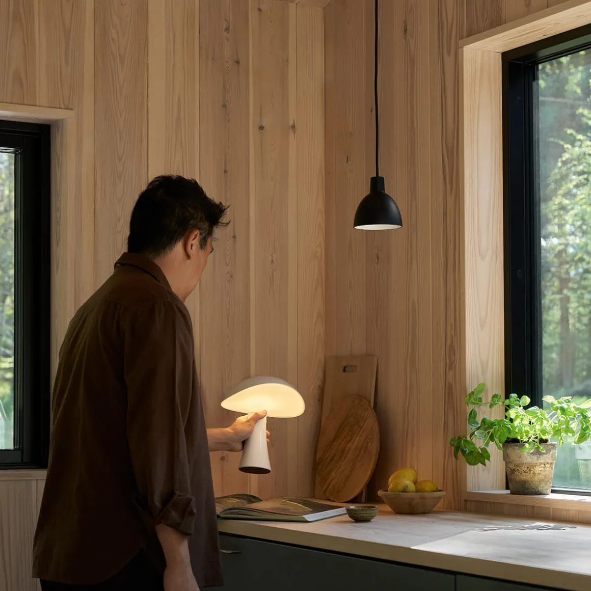 Louis Poulsen Rumee 220 Portable LED Akkuleuchte