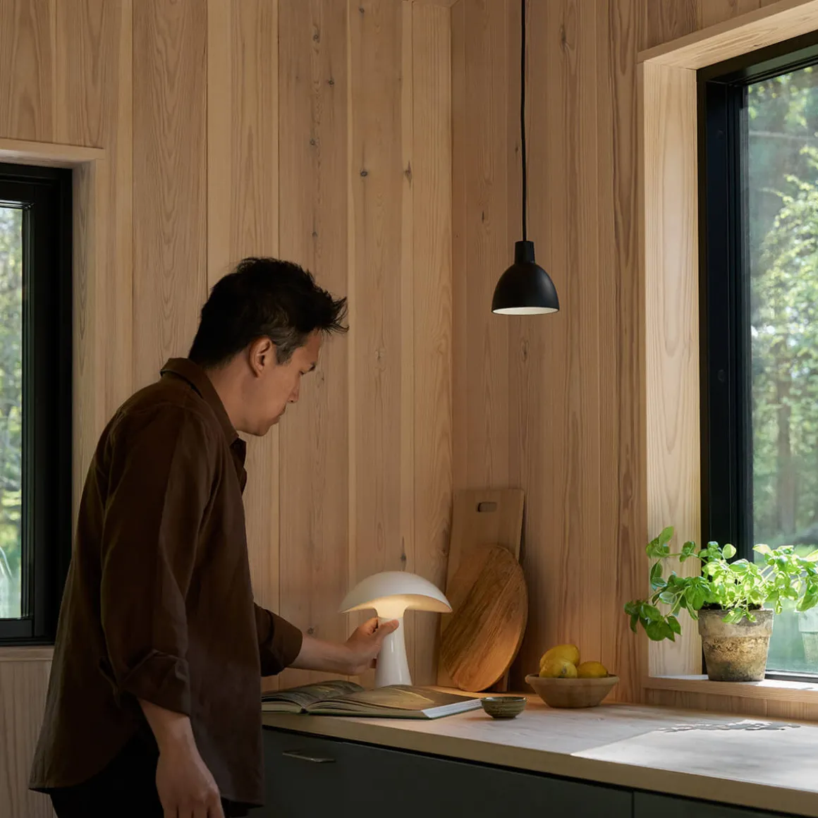 Louis Poulsen Rumee 220 Portable LED Akkuleuchte