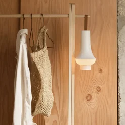 Louis Poulsen Tomoshi Portable LED Akkuleuchte