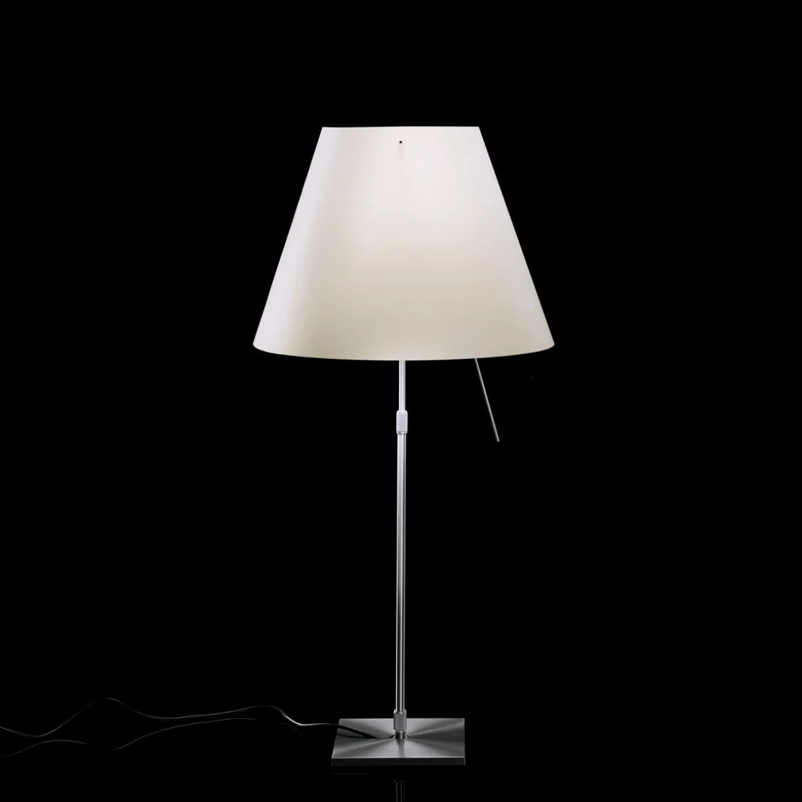 Luceplan Costanza Tavolo Teleskop mit Touchdimmer und Diffusor