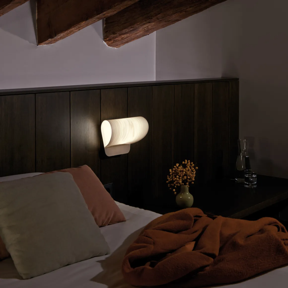 LZF Lamps Pleg LED Wandleuchte