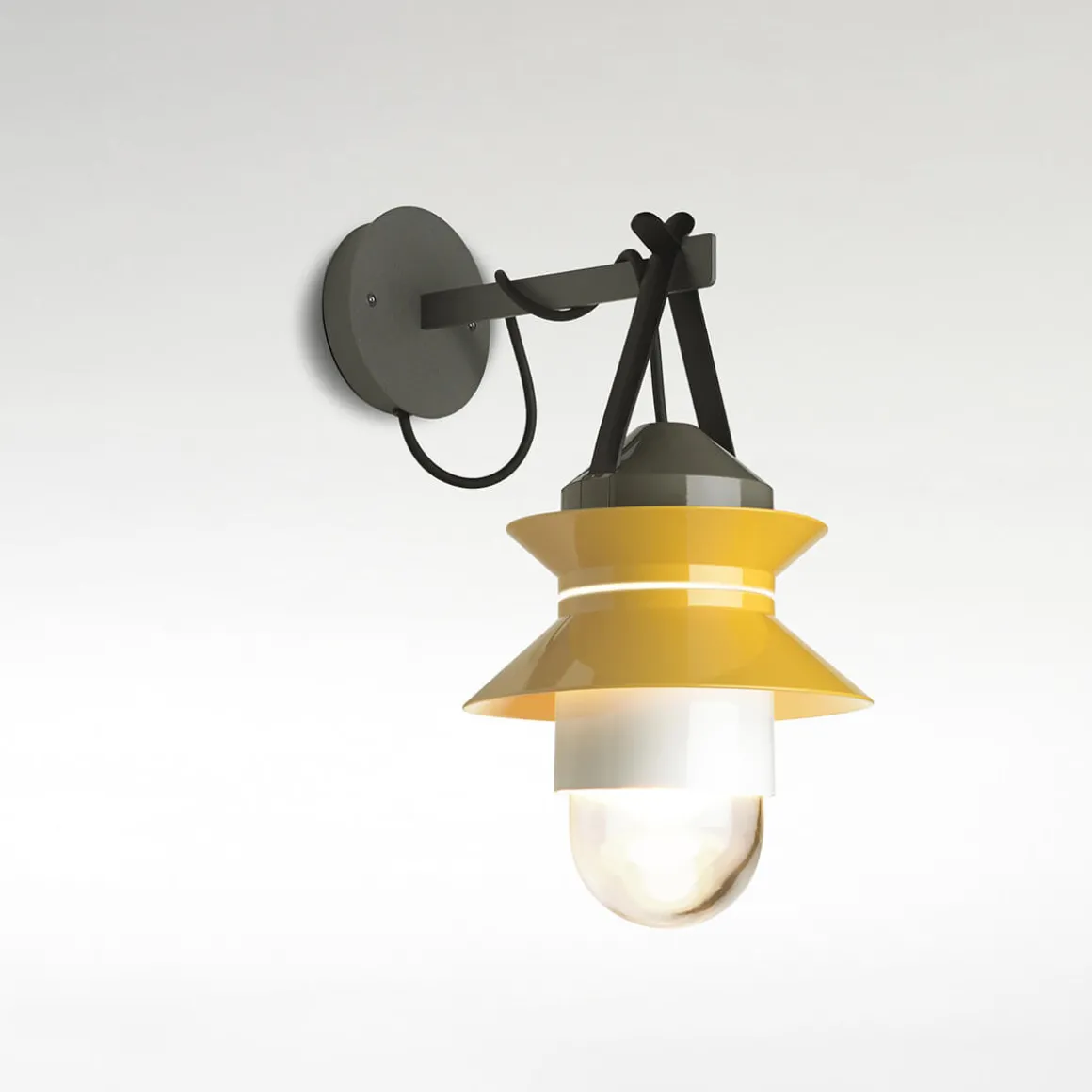 Marset Santorini Wandleuchte mit Wandhaken und Anschluss IP65