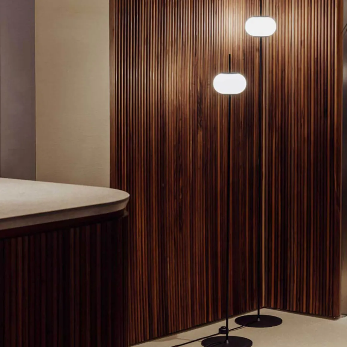 Milan Astros Stehleuchte