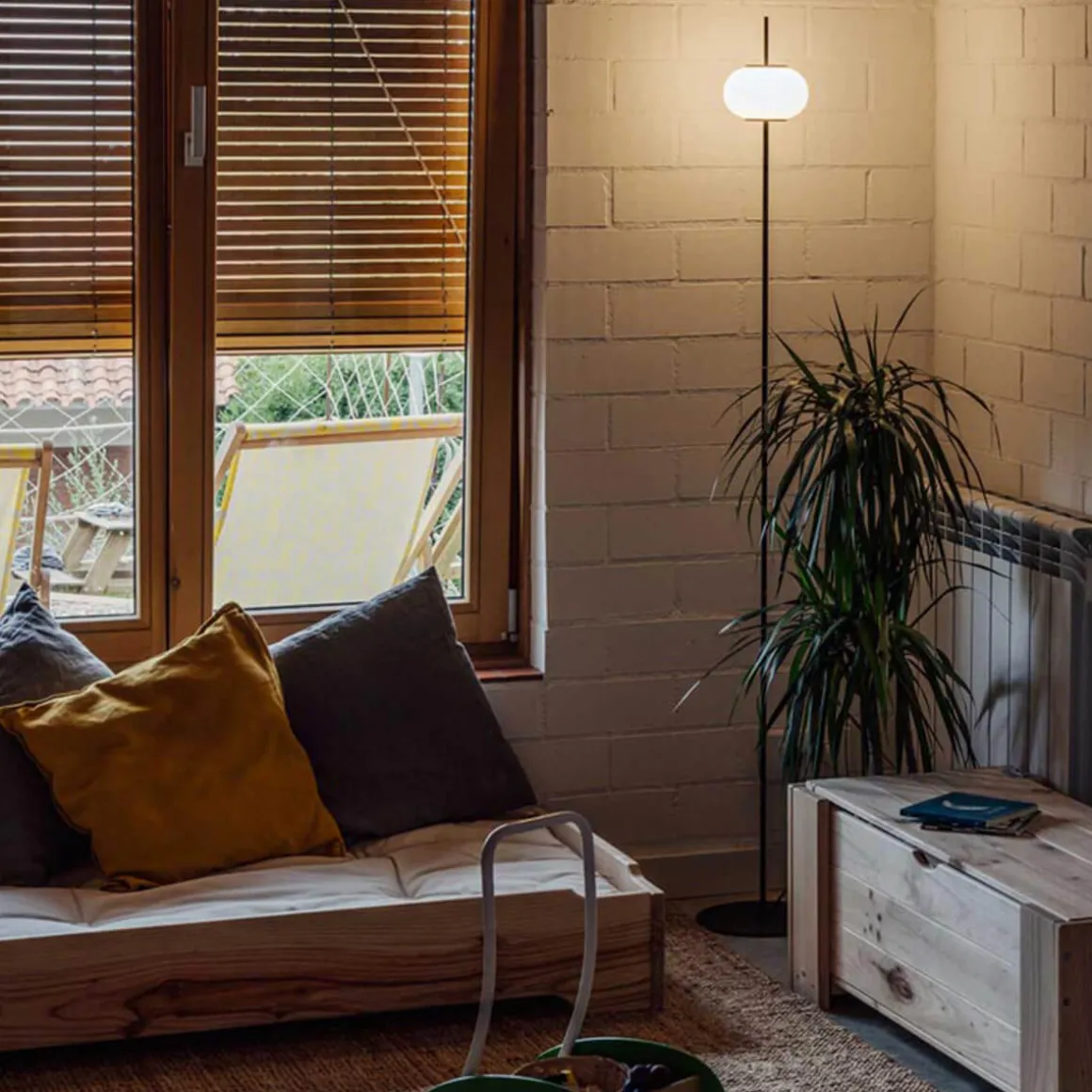 Milan Astros Stehleuchte