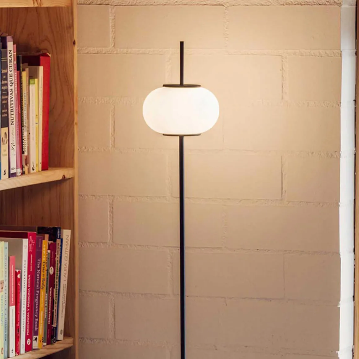 Milan Astros Stehleuchte