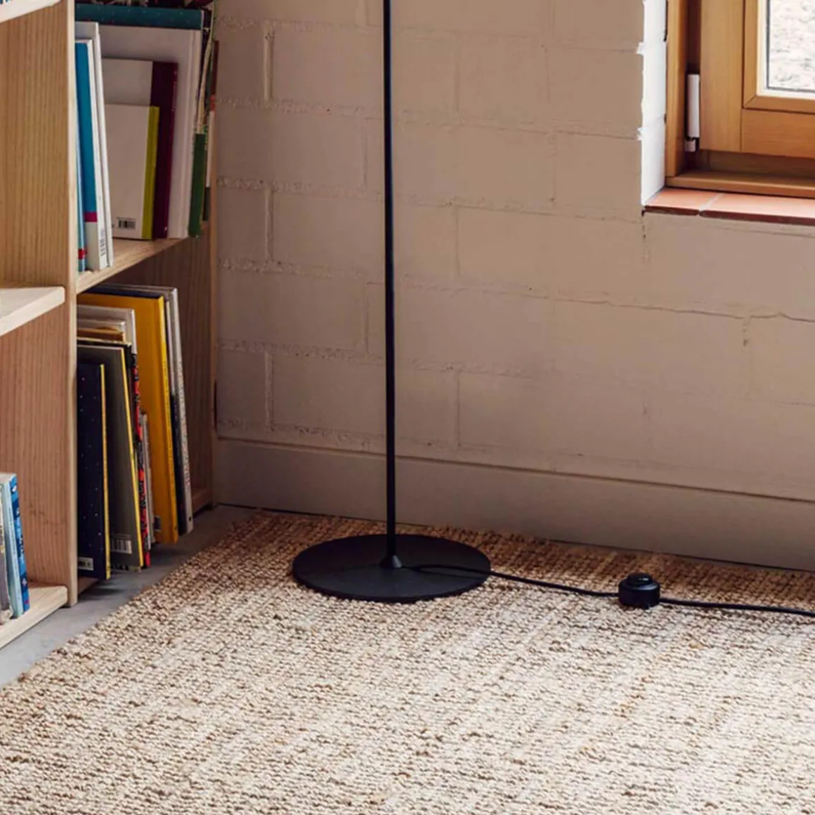 Milan Astros Stehleuchte