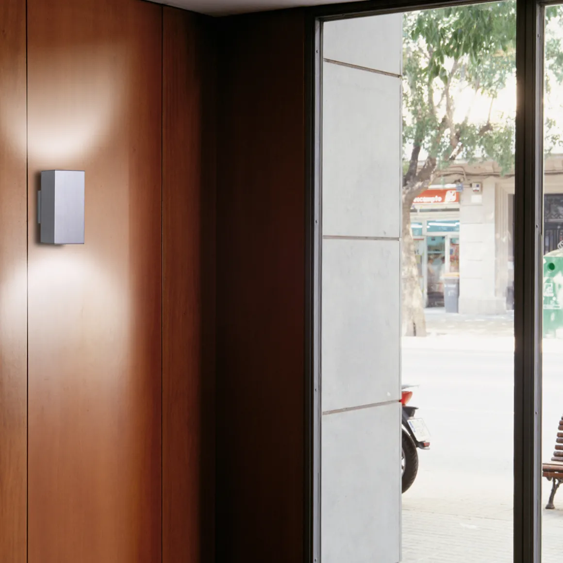 Milan Dau Doble Wandleuchte