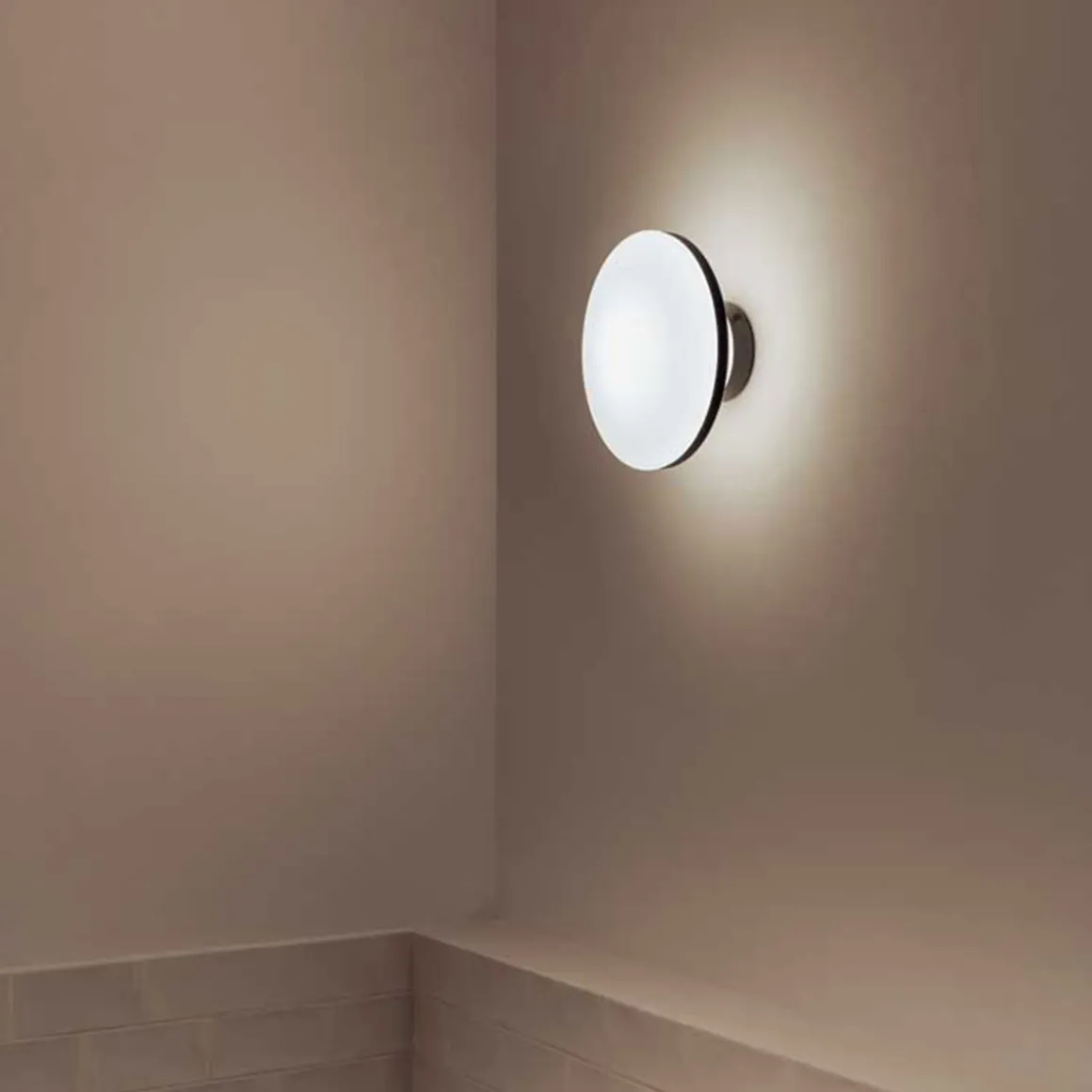 Milan Geyser Wand- / Deckenleuchte