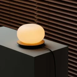 Milan Knock Tischleuchte