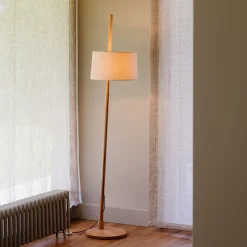 Milan Linood Stehleuchte, geneigt