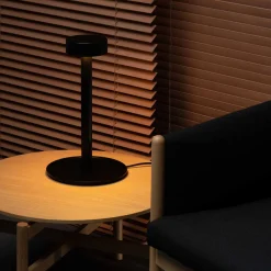 Milan Peak Lane LED Tischleuchte