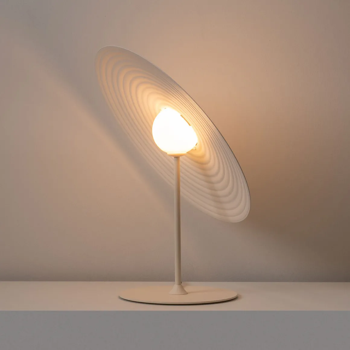 Milan Symphony Tischleuchte