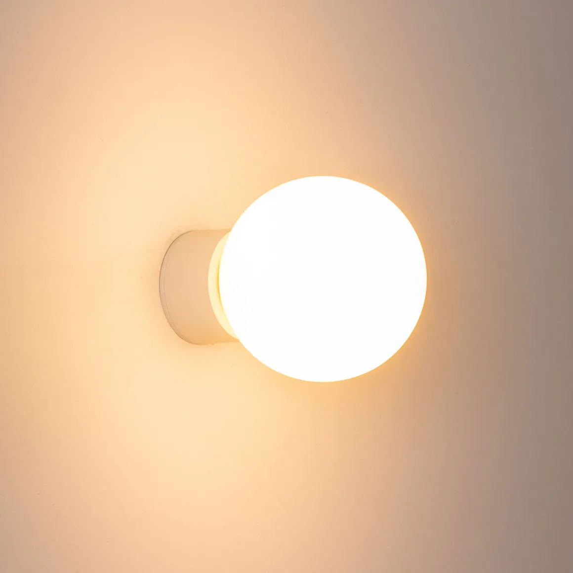 Milan Symphony Wand- / Deckenleuchte