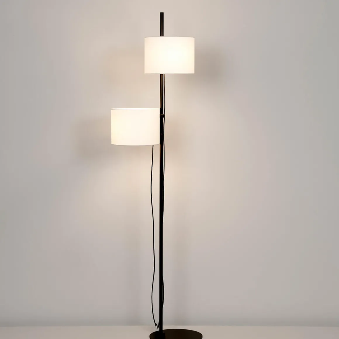 Milan Twain Stehleuchte