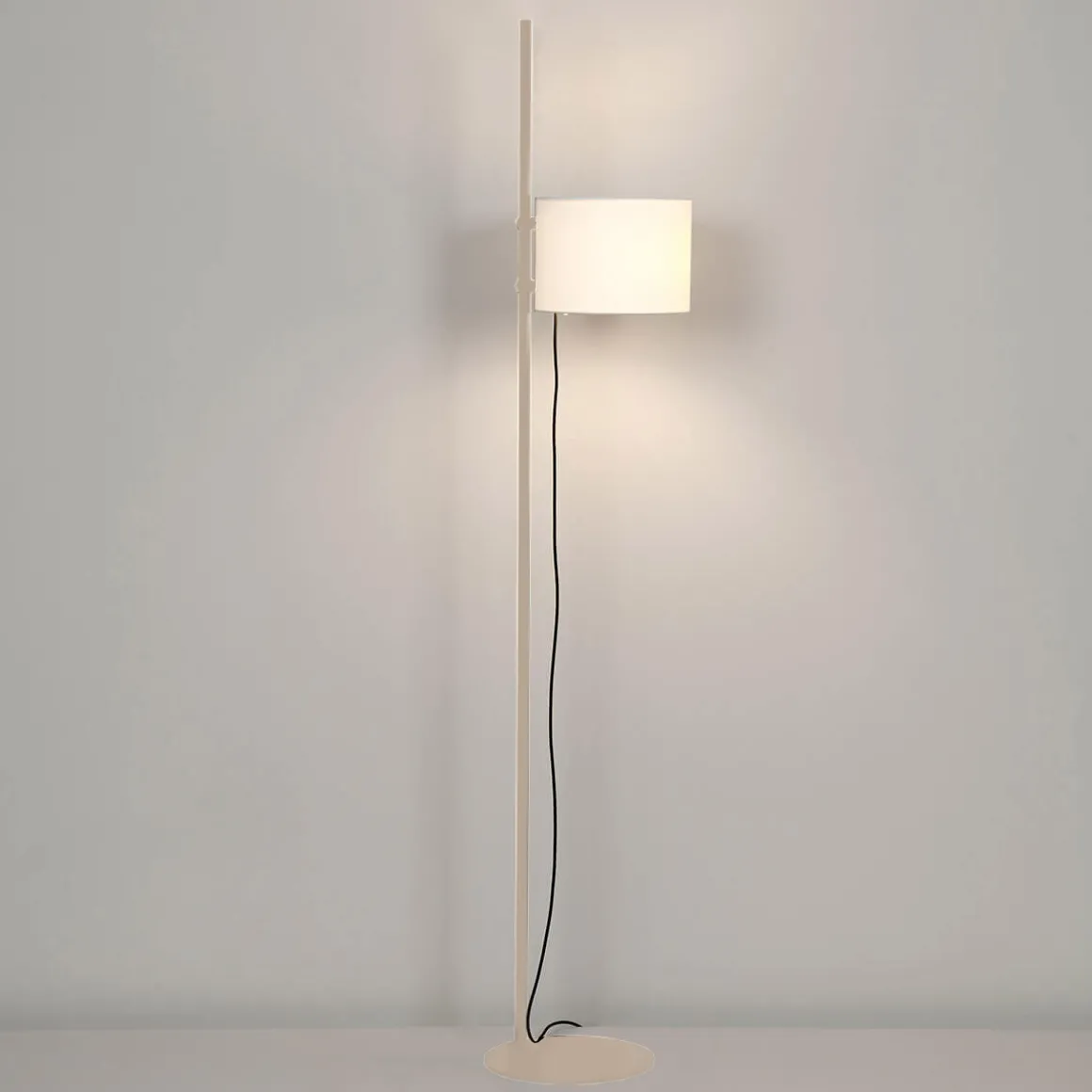 Milan Twain Stehleuchte