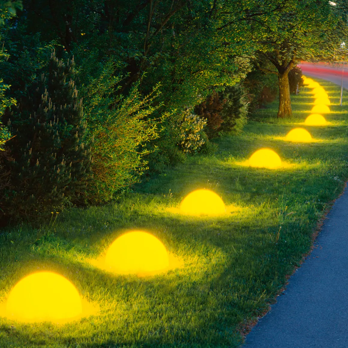 Moonlight Halbkugel HMBG mit Eingrabsockel