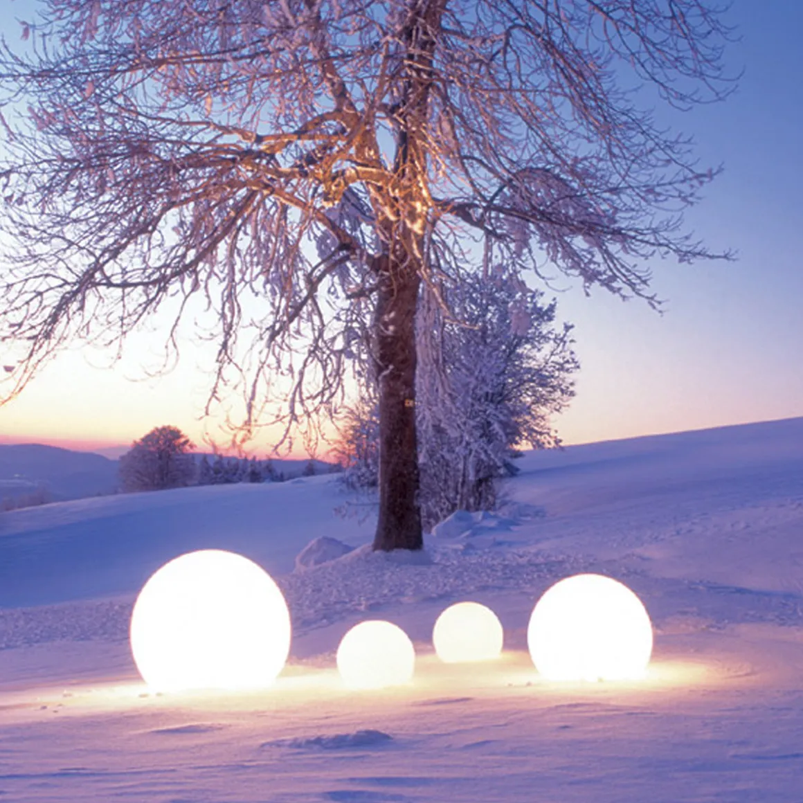 Moonlight Vollkugel MBG mit Eingrabsockel