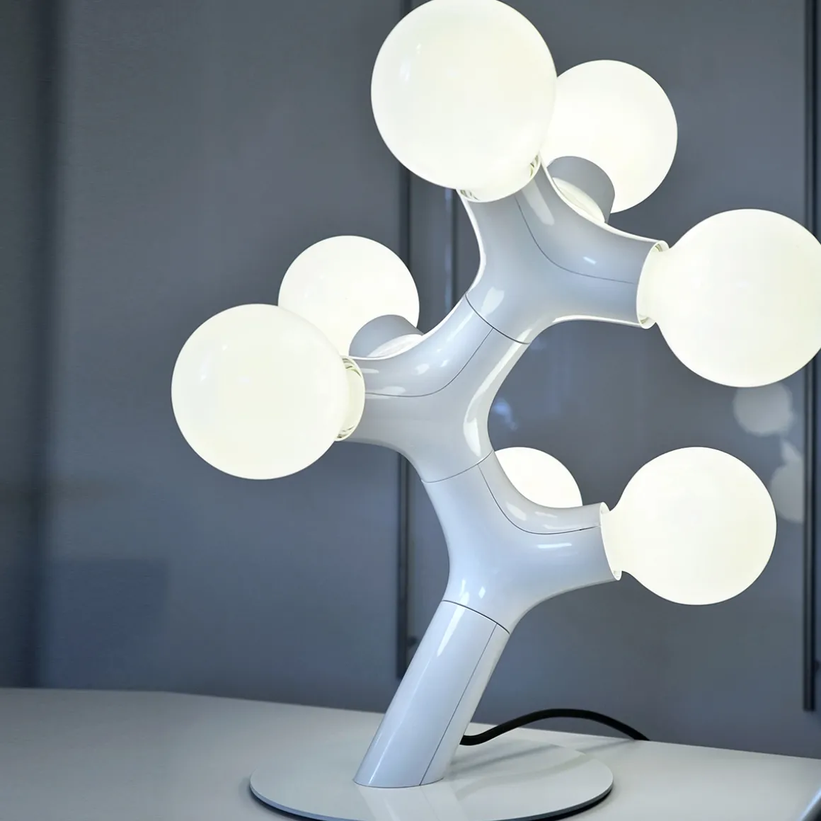 next DNA Tischleuchte