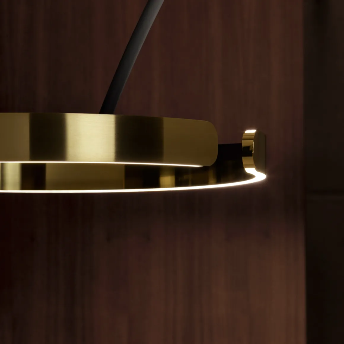 Occhio Mito largo Bogenleuchte